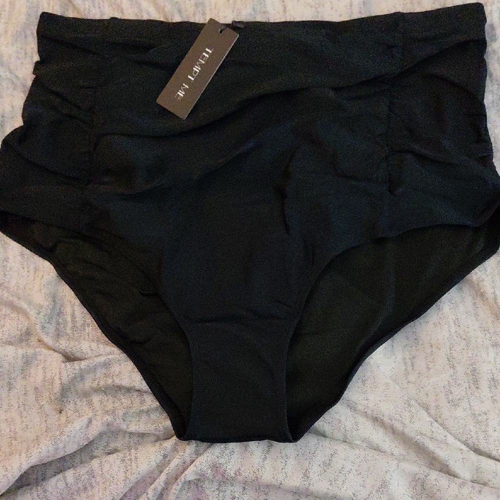 The Lady Me Black High-Waist Panties